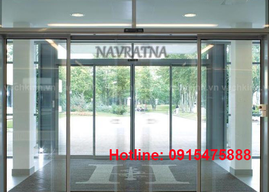 Sửa cửa kính tại Phương Liên