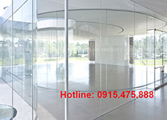 Vách ngăn kính tại Trung Sơn Trầm