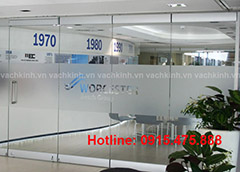 Vách kính ngăn phòng tại Vĩnh Hưng