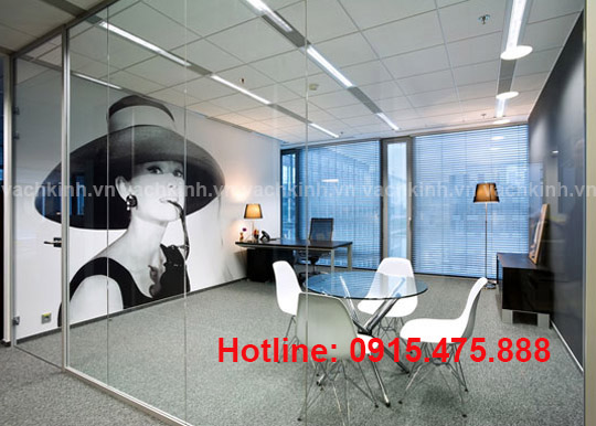 Vách kính cường lực tại Phú Xuyên