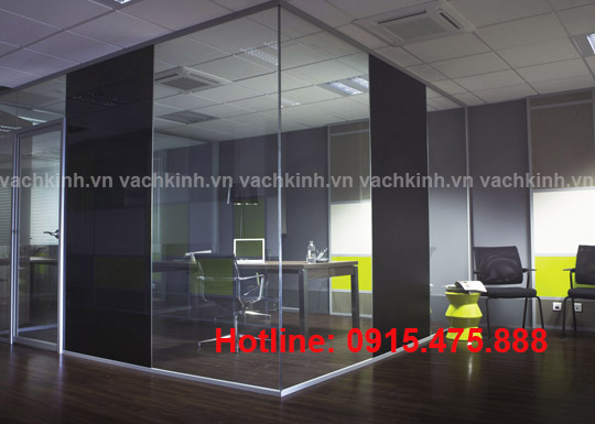 Vách kính cường lực tại Tương Mai