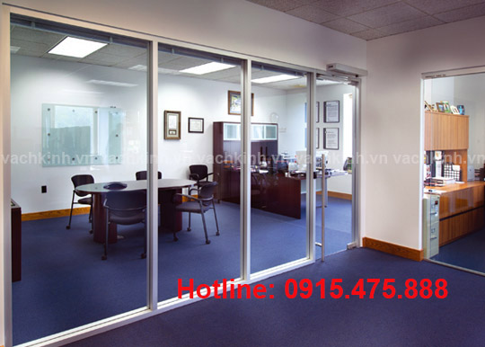 Vách kính cường lực tại Thượng Đình