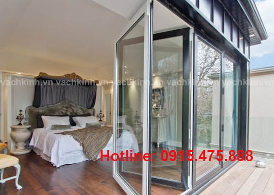 Vách kính cường lực tại Xuân Khanh