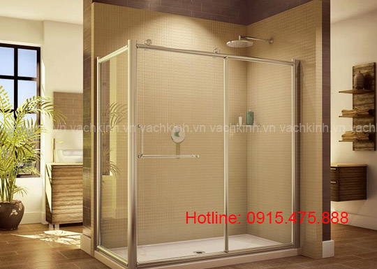 Vách tắm kính tại Phúc Xá