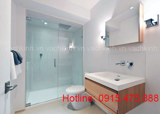 Vách tắm kính tại Thạch Thất
