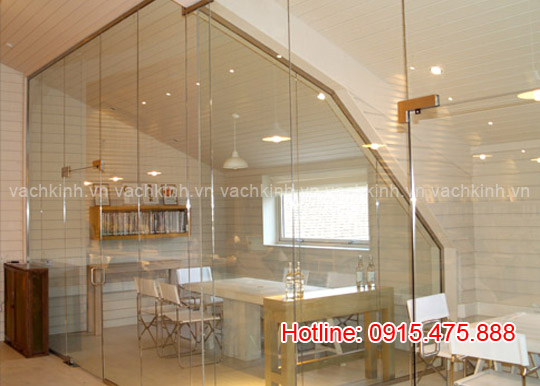 Vách kính nội thất tại Đống Đa
