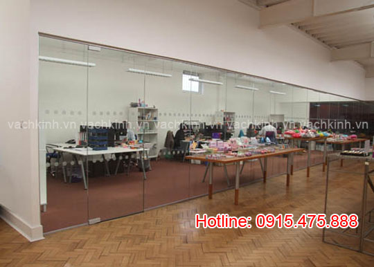 Vách kính nội thất tại Thạch Thất