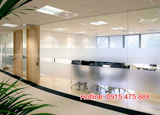 Vách kính nội thất tại Ngọc Hà