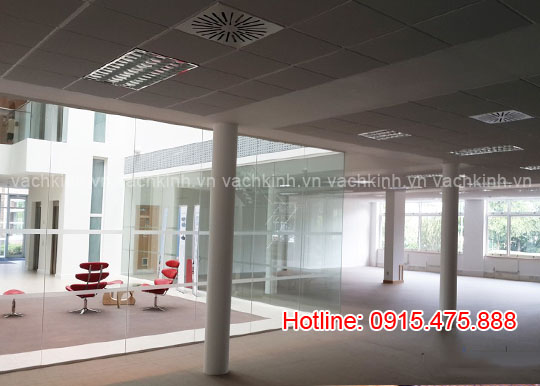 Vách kính nội thất tại Văn Chương