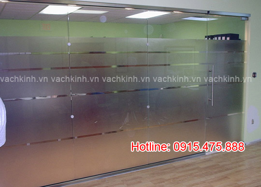 Vách kính nội thất tại Hà Cầu