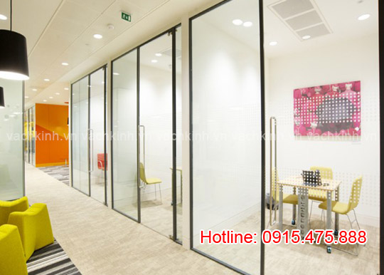 Vách kính nội thất tại Phúc Đồng