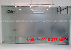 Làm vách ngăn kính tại Nhật Tân