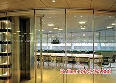 Thiết kế vách kính tại Cát Linh