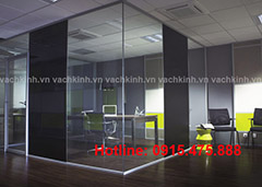 Vách kính cường lực giá rẻ tại Trúc Bạch