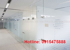 Cửa kính giá rẻ tại Mai Dịch