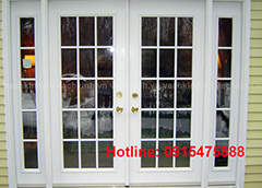 Cửa kính giá rẻ tại Vạn Phúc