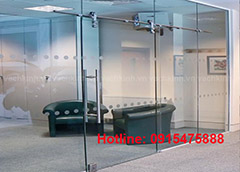 Cửa kính giá rẻ tại Cửa Nam