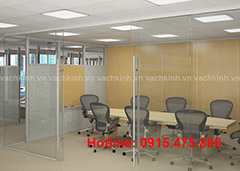 Vách kính giá rẻ tại Thanh Nhàn