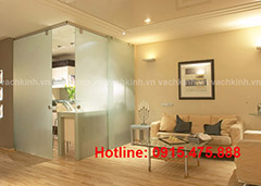 Kính cường lực tại Thượng Cát