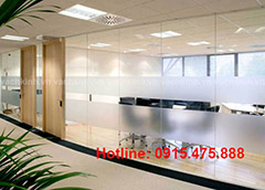 Vách kính đẹp tại Xuân La