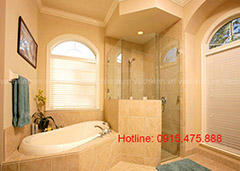 Phòng tắm kính hiện đại tại Thịnh Quang